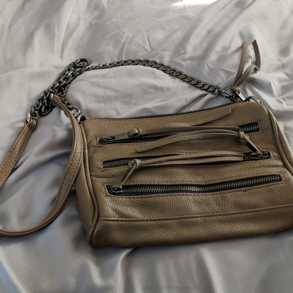 Crossbody purse